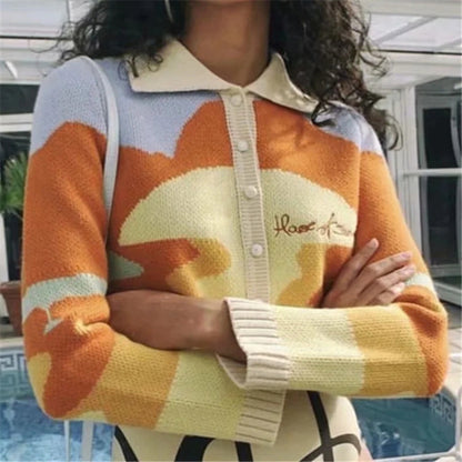 Cardigan en tricot à la mode pour femmes avec un mélange de motifs contrastés Chic und Stil