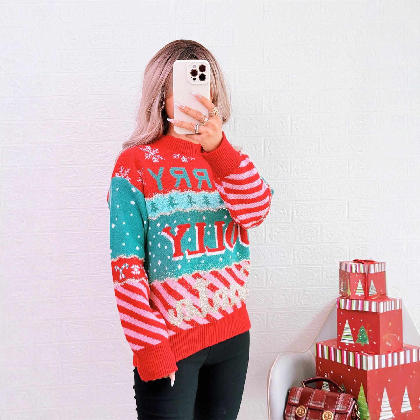 Pull en tricot festif pour femmes avec un design de Noël créatif Chic und Stil