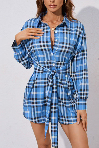 Robe chemise à carreaux pour femmes avec ceinture à la taille Chic und Stil