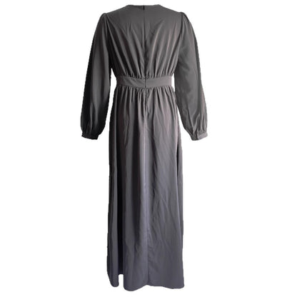 Robe maxi pour femmes avec ceinture élastique à la taille et manches longues Chic und Stil