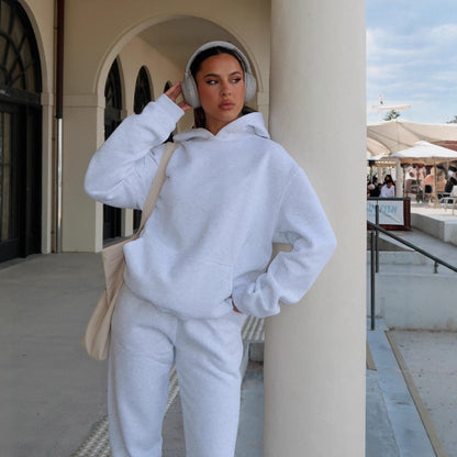 Women oversized casual hoodie with kangaroo pocket and chic tracksuit pants set