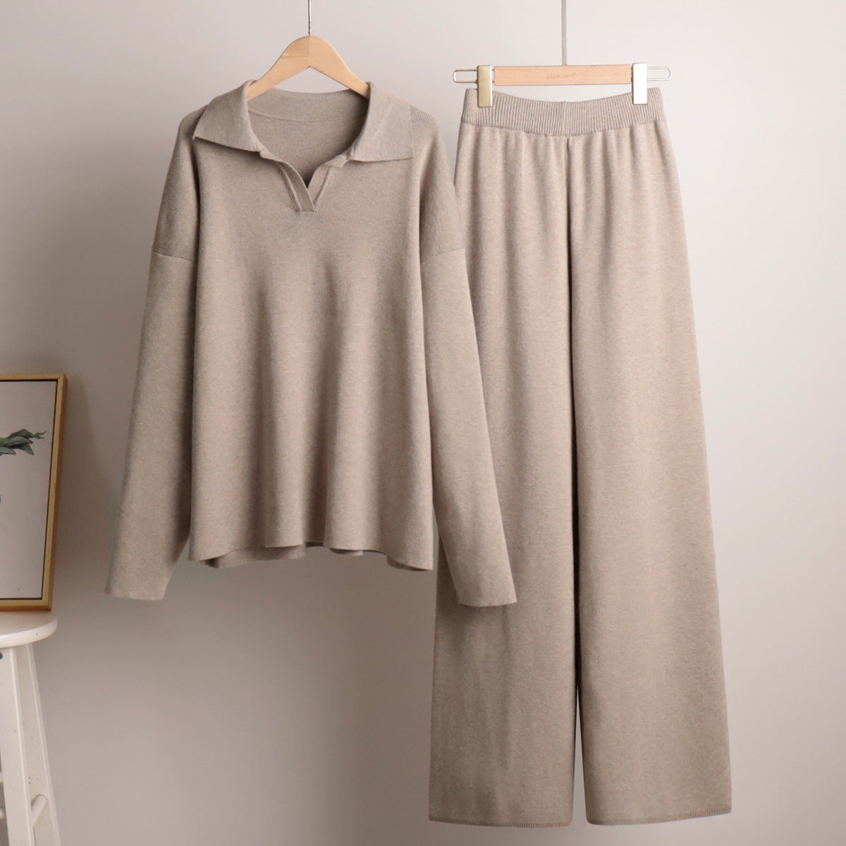 Chic und Stil | Loungewear set - Oversized sweater with collar and wide pants - Perfect for home and leisure