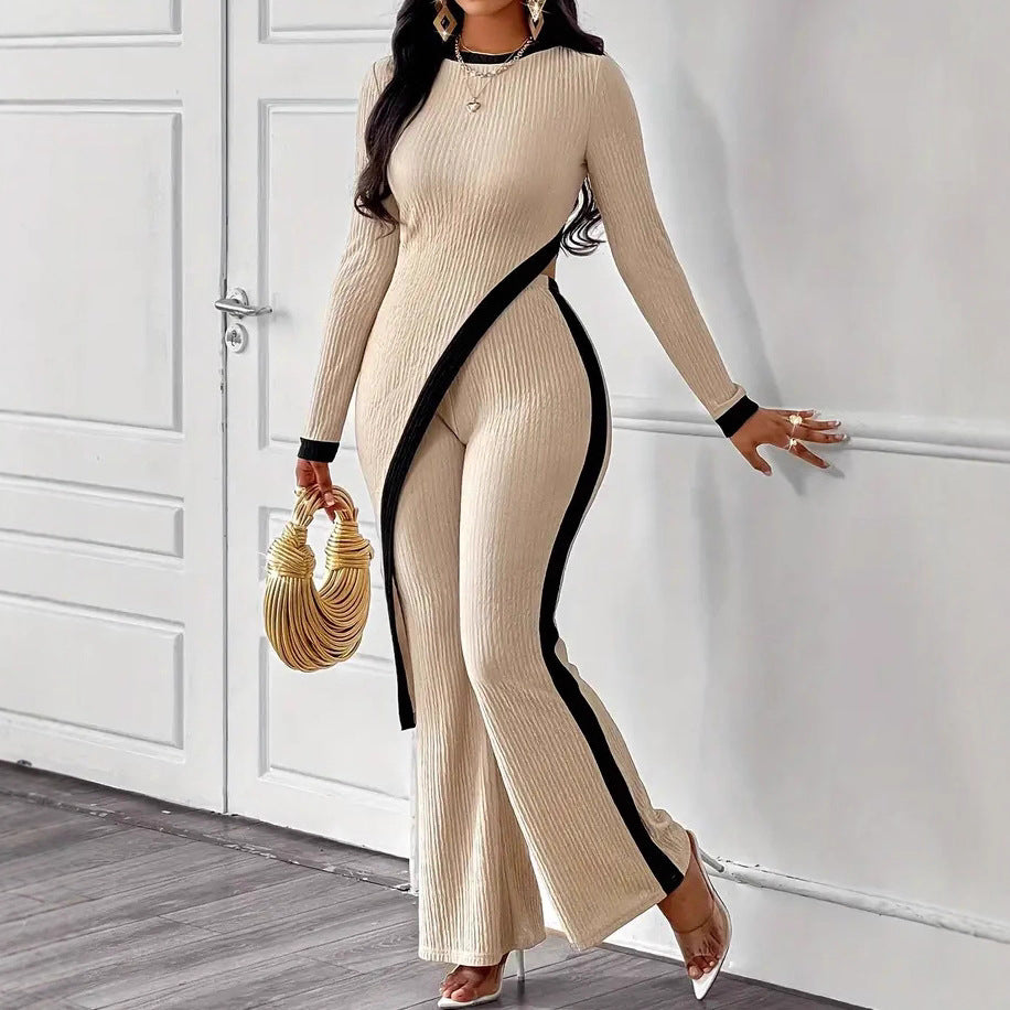 Combinaison décontractée pour femmes en tissu texturé avec des détails contrastants Chic und Stil