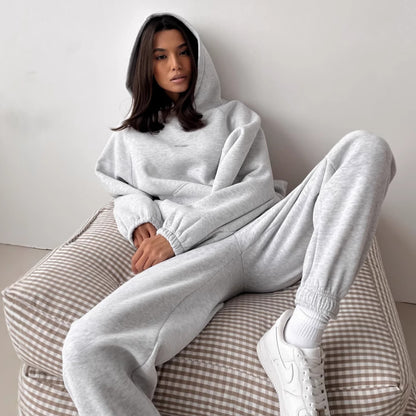 Dames confortable ensemble de sweat en peluche avec taille élastique et inscription à la mode Chic und Stil