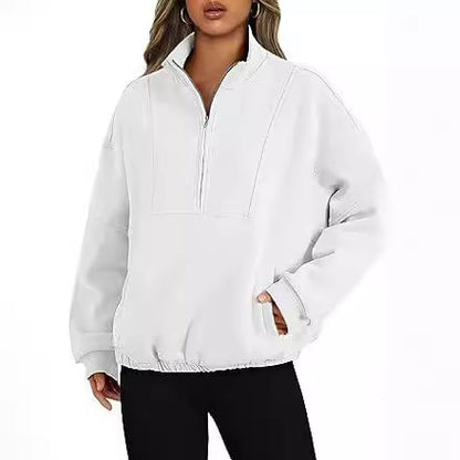 Oversized fleece pullover for women with a high collar and side pockets Chic und Stil