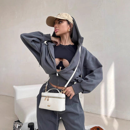 Women Oversized Sports Hoodie and Loose Jogging Pants Chic and Style