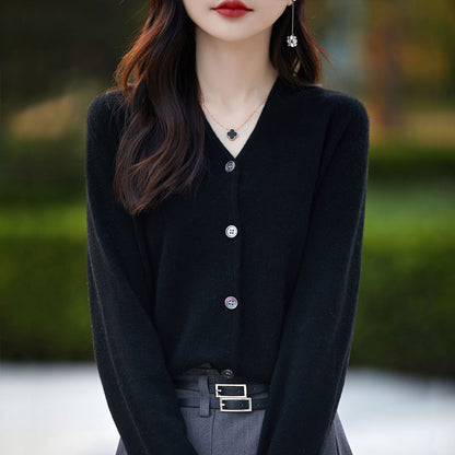 Cardigan en cachemire pour femmes avec des détails de boutons élégants et décolleté en V Chic und Stil