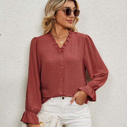 Women's blouse with ruffle details and puff sleeves Chic und Stil
