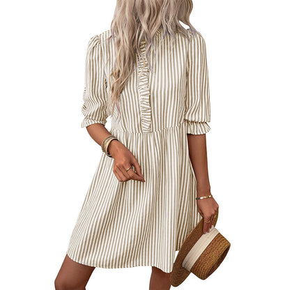 Robe Mini Boutonnée à Volants Rayée pour Femmes Chic und Stil