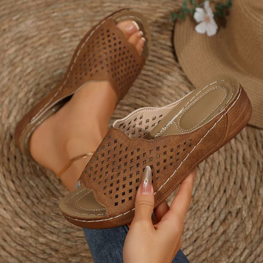 Sandales à brides perforées confort pour femmes Chic und Stil