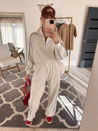 Costume de loisirs tendance pour femmes avec fermeture éclair haute et poches pratiques Chic und Stil