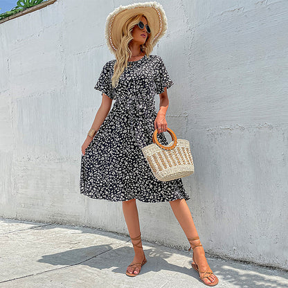 Robe A-line à manches courtes pour femme avec détail taille flatteur Chic und Stil