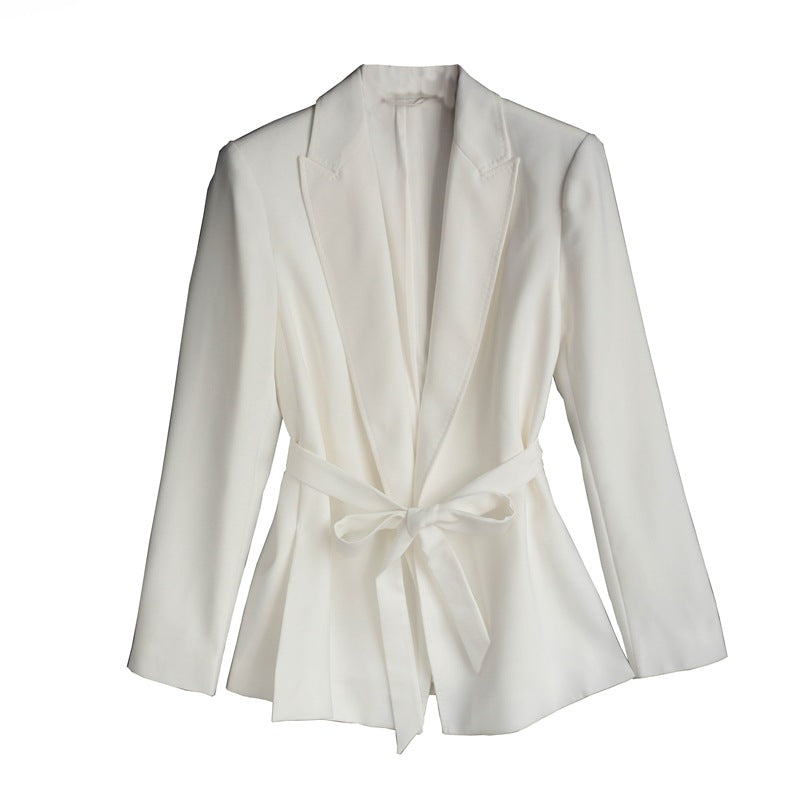 Blazer ajusté pour femmes avec taille cintrée Chic und Stil