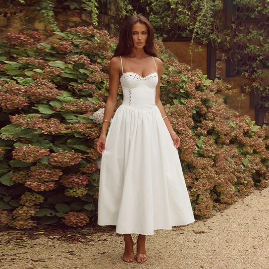 Femme Élégant Midi-Robe avec Décolleté en Cœur et Détails Ornés Chic und Stil