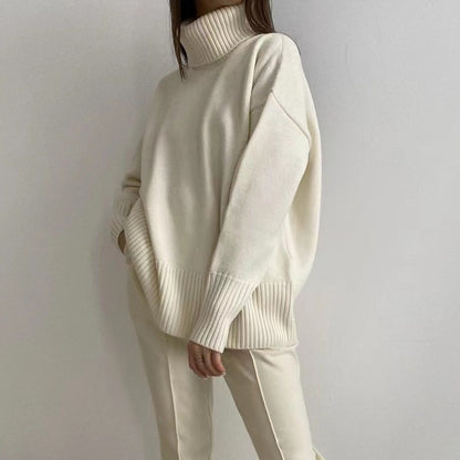 Pull à col loop pour femmes en matériau doux Chic und Stil