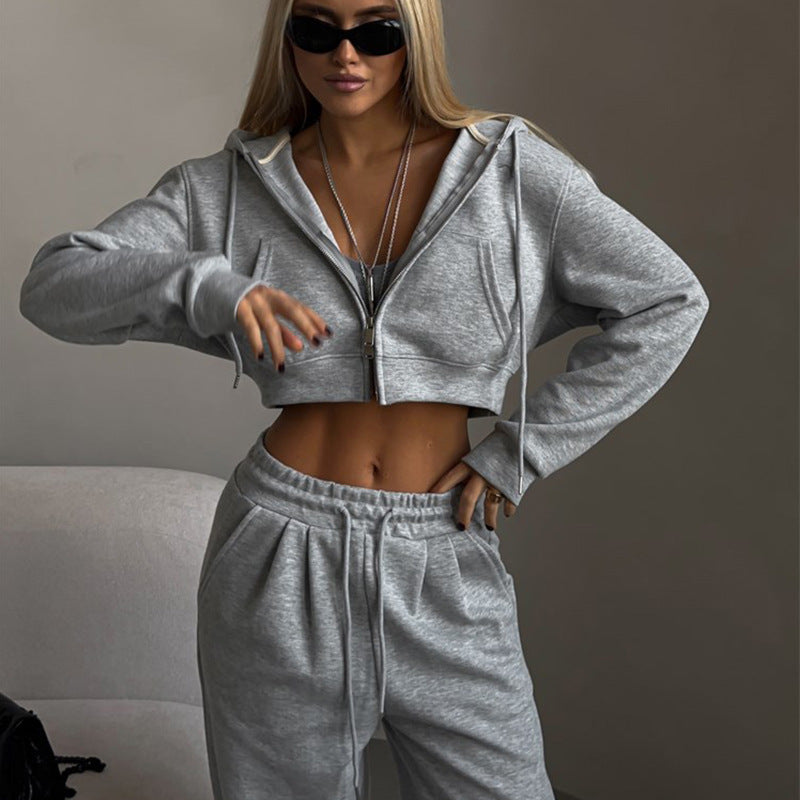 Casual cropped sweatshirt set for women with high collar and elastic pants Chic und Stil