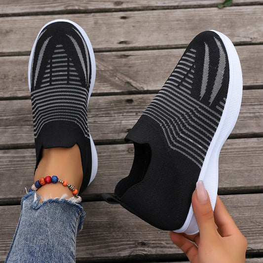 Baskets slip-on confortables pour femmes avec dessus en matériau respirant Chic und Stil