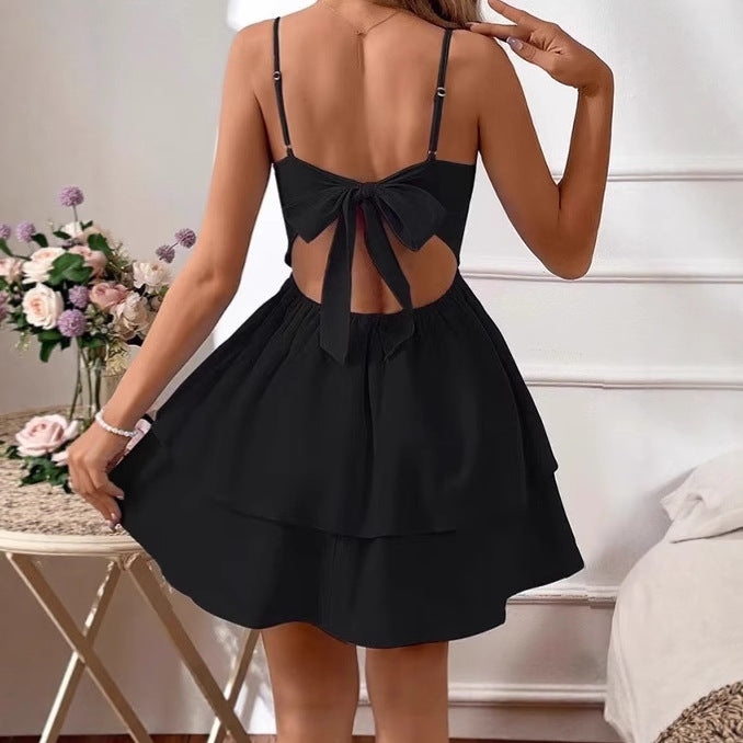Robe courte pour femmes avec bretelles spaghetti réglables et jupe évasée Chic und Stil