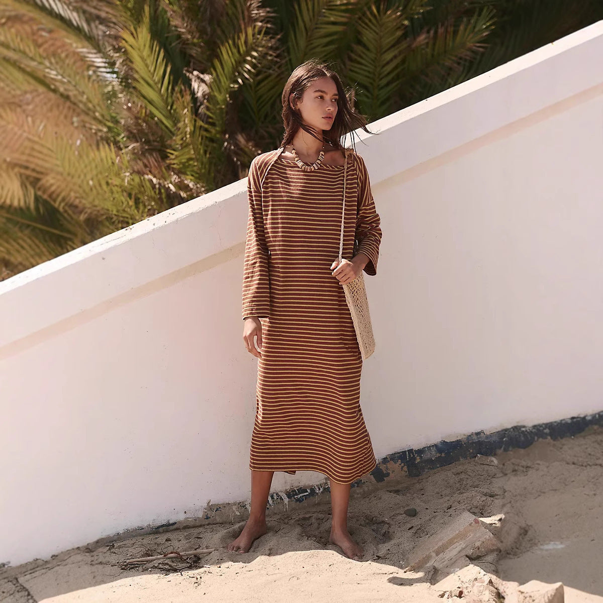 Robe de plage pour femmes avec manches longues et design rayé Chic und Stil