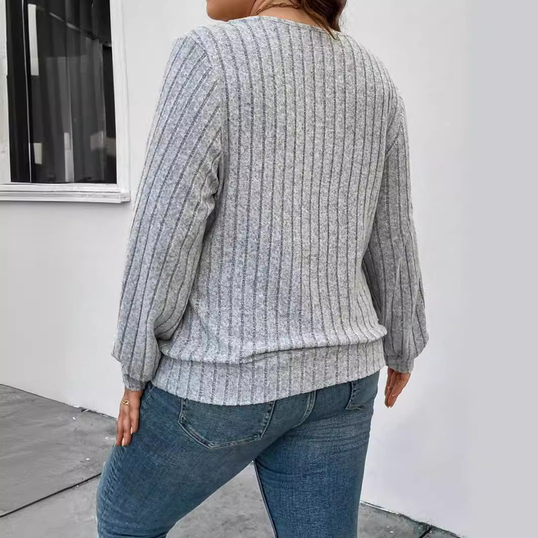 Pull en maille décontracté pour femmes avec décolleté en V profond et texture côtelée Chic und Stil