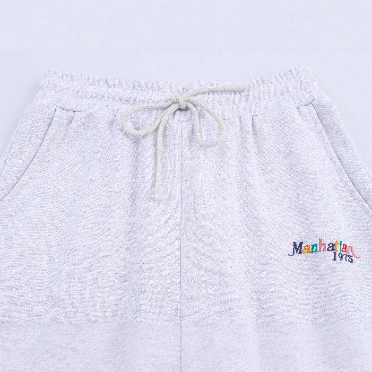 Casual pants for women with practical elastic waistband Chic und Stil