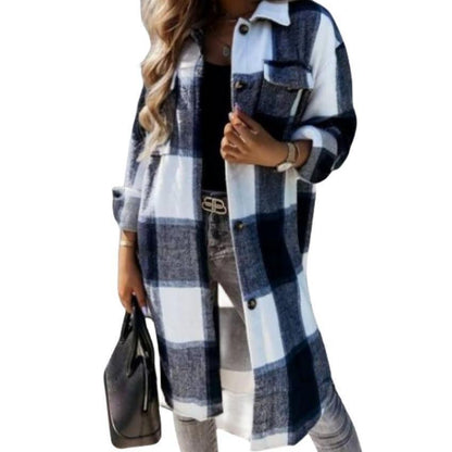 Chemise surdimensionnée à carreaux pour femmes avec design à boutons et poches plaquées Chic und Stil