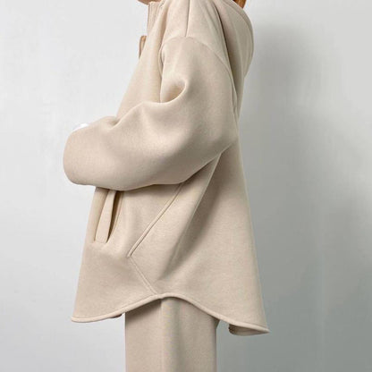 Dame oversized Fleece-Hoodie avec fermeture éclair latérale et pantalons larges Chic und Stil