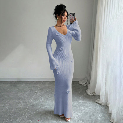 Robe maxi pour femmes avec un élégant tricot en côtes et des applications florales à la mode Chic und Stil