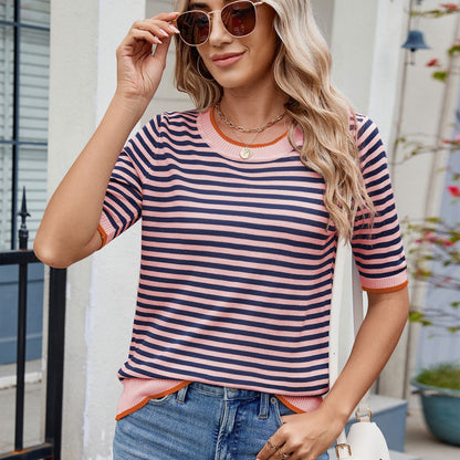 Pull femme à rayures avec encolure contrastée et coupe décontractée Chic und Stil