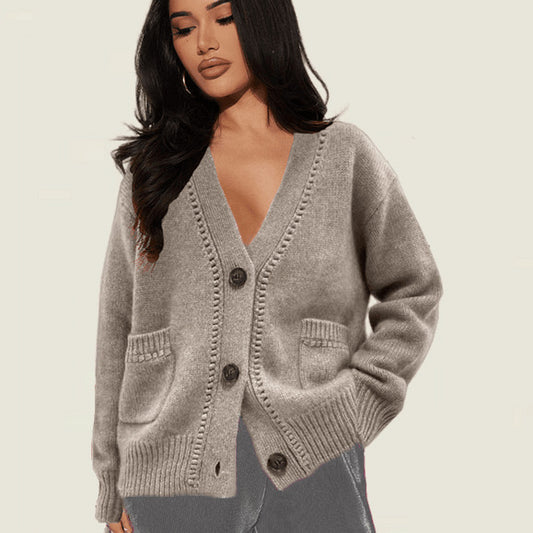 Dames cardigan avec décolleté en V profond et poches Chic und Stil