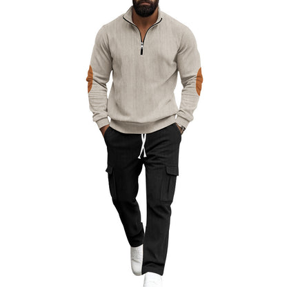 Costume de loisir masculin à la mode avec des hauts structurés et des pantalons cargo pratiques Chic und Stil