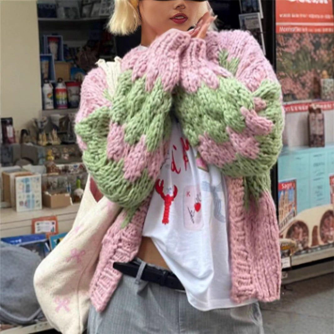 Dame cardigan en tricot épais avec motif en zigzag Chic und Stil