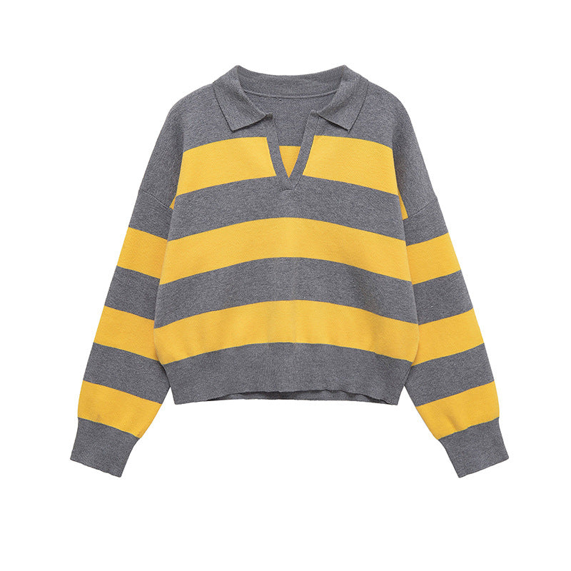 Pull en tricot décontracté pour femmes avec des rayures stylisées et un col polo Chic und Stil