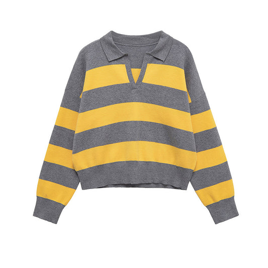 Pull en tricot décontracté pour femmes avec des rayures stylisées et un col polo Chic und Stil