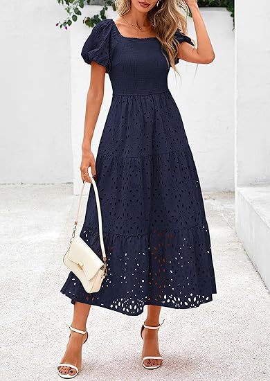 Robe maxi pour femmes avec motif ajouré décoratif et manches bouffantes Chic und Stil