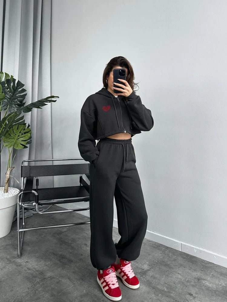 Casual cropped hoodie set for women with wide jogger pants Chic and Style