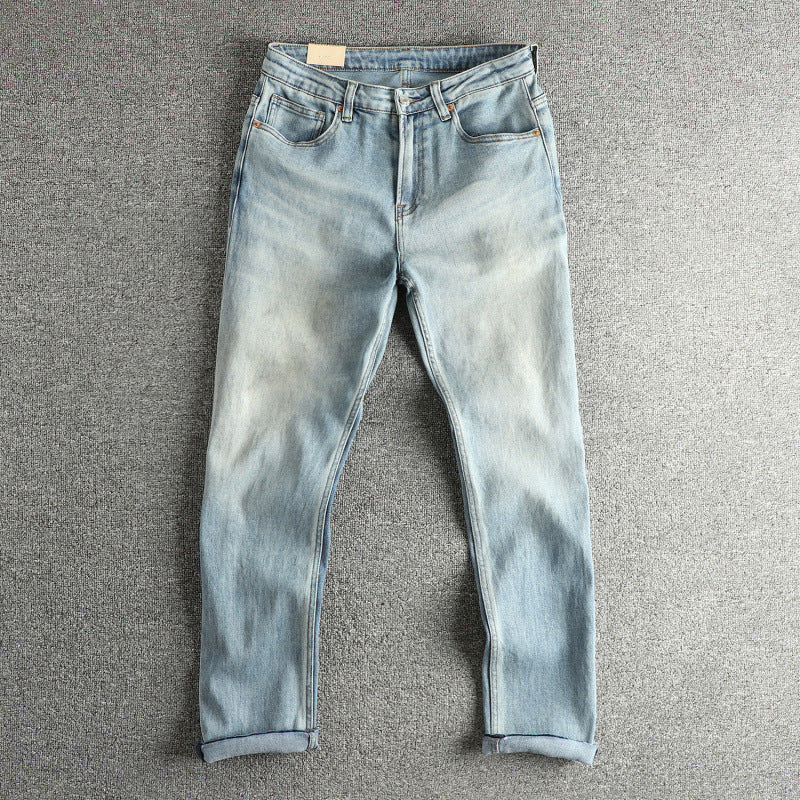 Women's denim pants with a modern slim fit, casual design and high waist Chic and Style