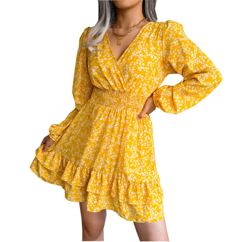 Robe floral romantique pour femme avec décolleté en V et détails en volants Chic und Stil