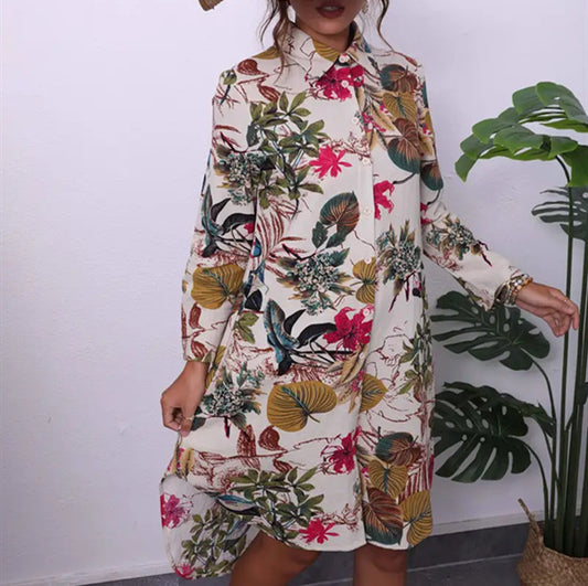 Robe chemise pour femmes avec motif floral exotique Chic und Stil