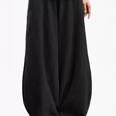Wide linen pants for women with elastic waistband and convenient pockets Chic und Stil