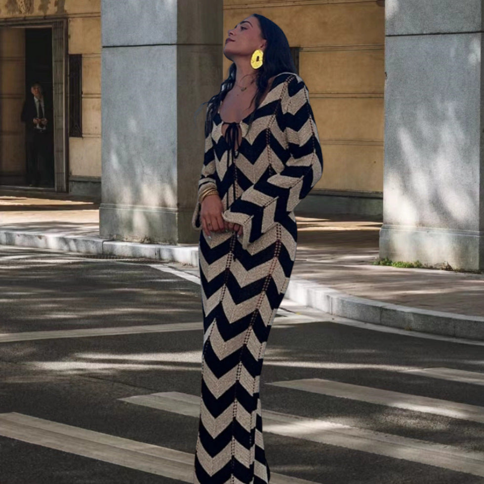 Robe maxi en tricot pour femmes avec motif en zigzag et découpes discrètes Chic und Stil
