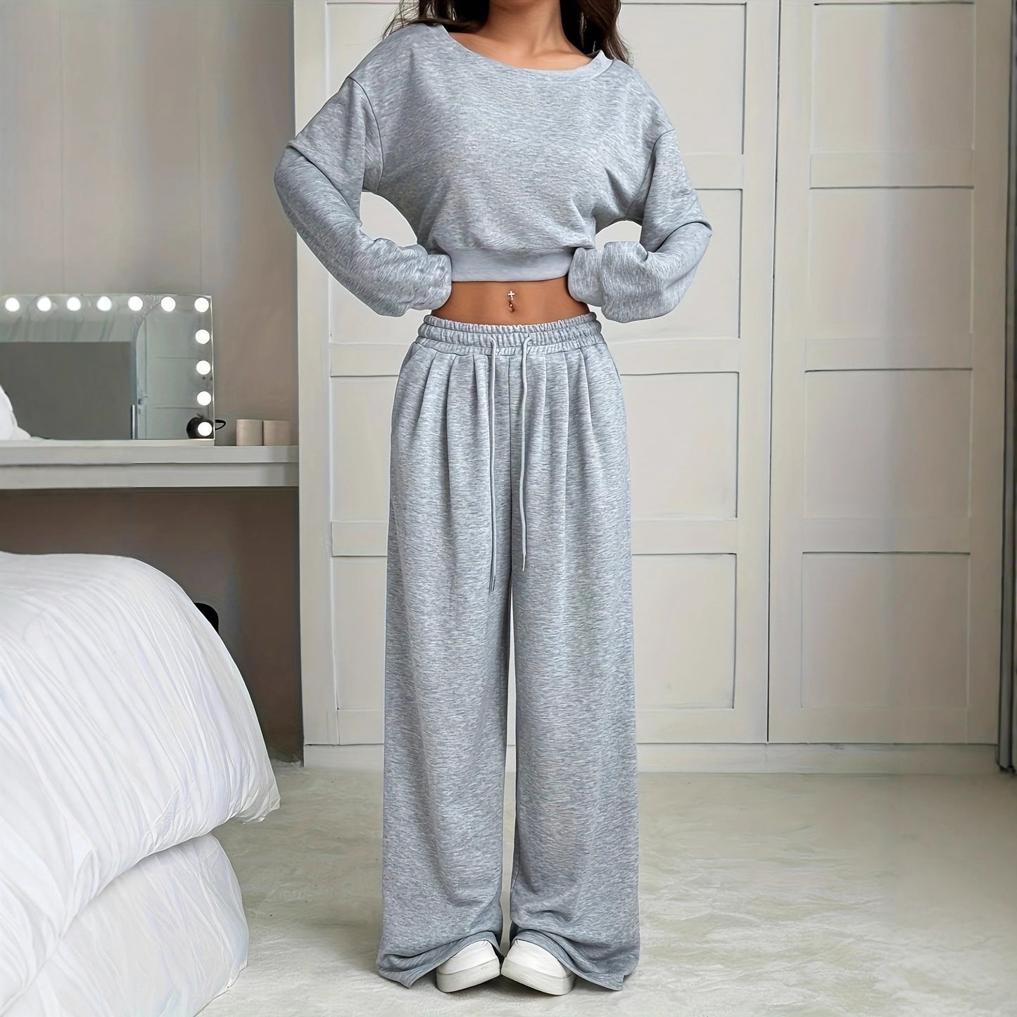 Women casual sweatshirt outfit and wide-leg pants Chic and Style