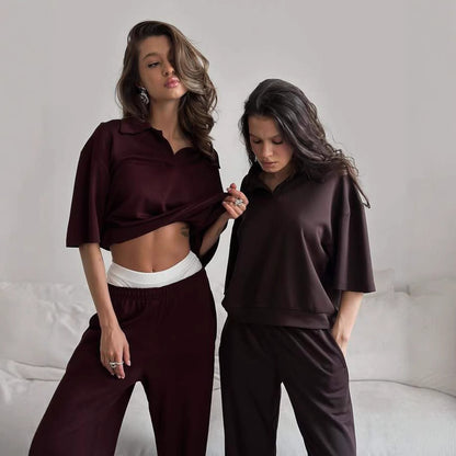 Dames élégant et confortable combinaison avec col à la mode Chic und Stil