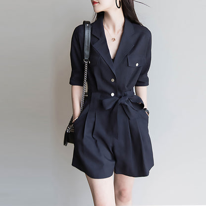 Combinaison utilitaire sur mesure pour femmes avec ceinture Chic und Stil