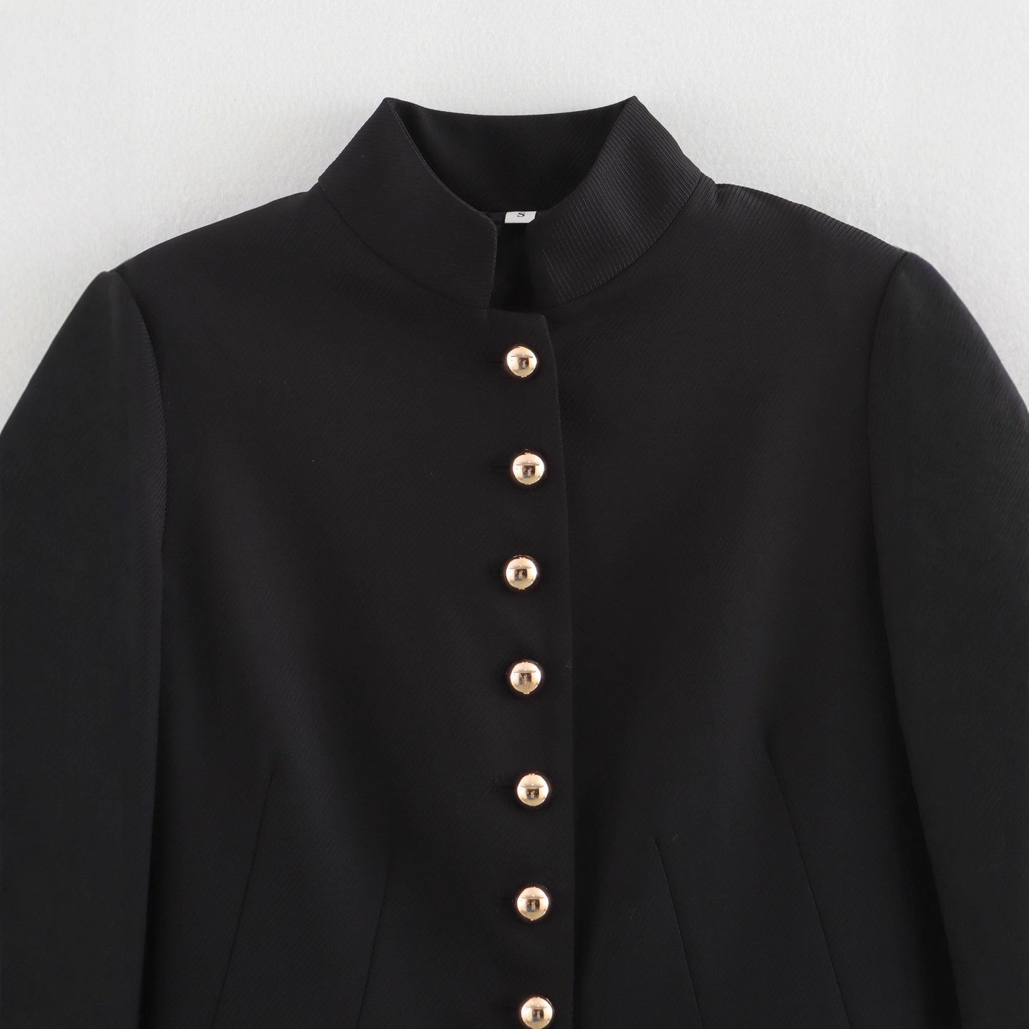 Dames élégante veste matelassée avec col montant et boutons dorés Chic und Stil