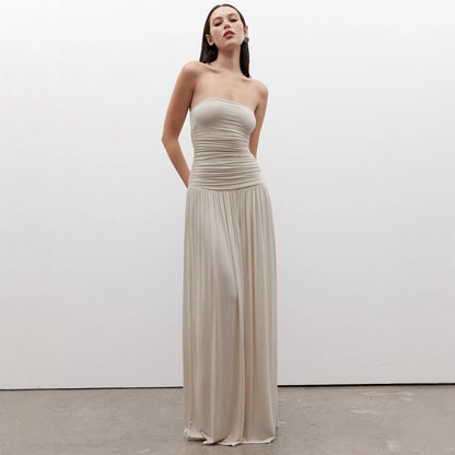 Robe maxi femme avec un haut froncé raffiné et une jupe fluide Chic und Stil