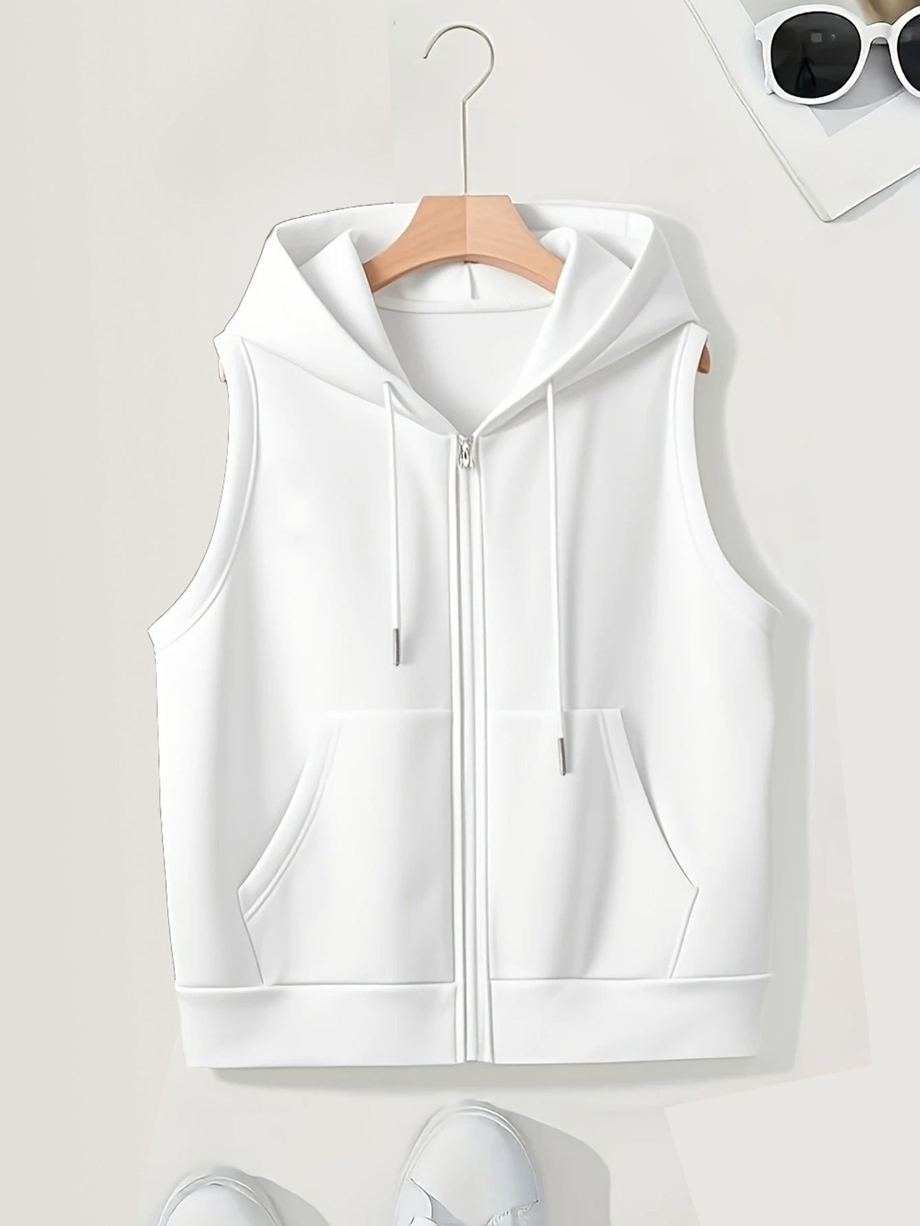 Veste à capuche sportive pour dames avec fermeture éclair et poches pratiques Chic und Stil