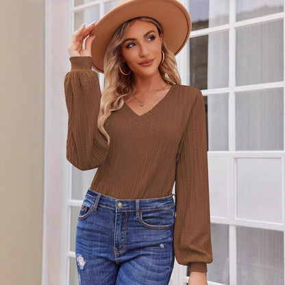 Femme pull en tricot avec une fine structure côtelée et un décolleté en V décontracté Chic und Stil