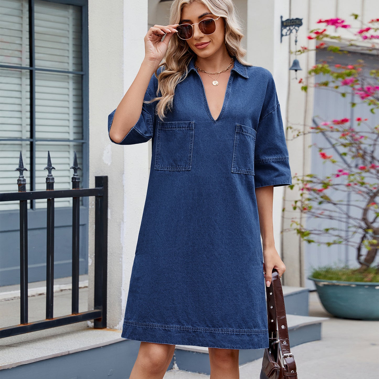 Women's Denim Shirt Dress with Practical Chest Pockets and Relaxed Fit Chic und Stil