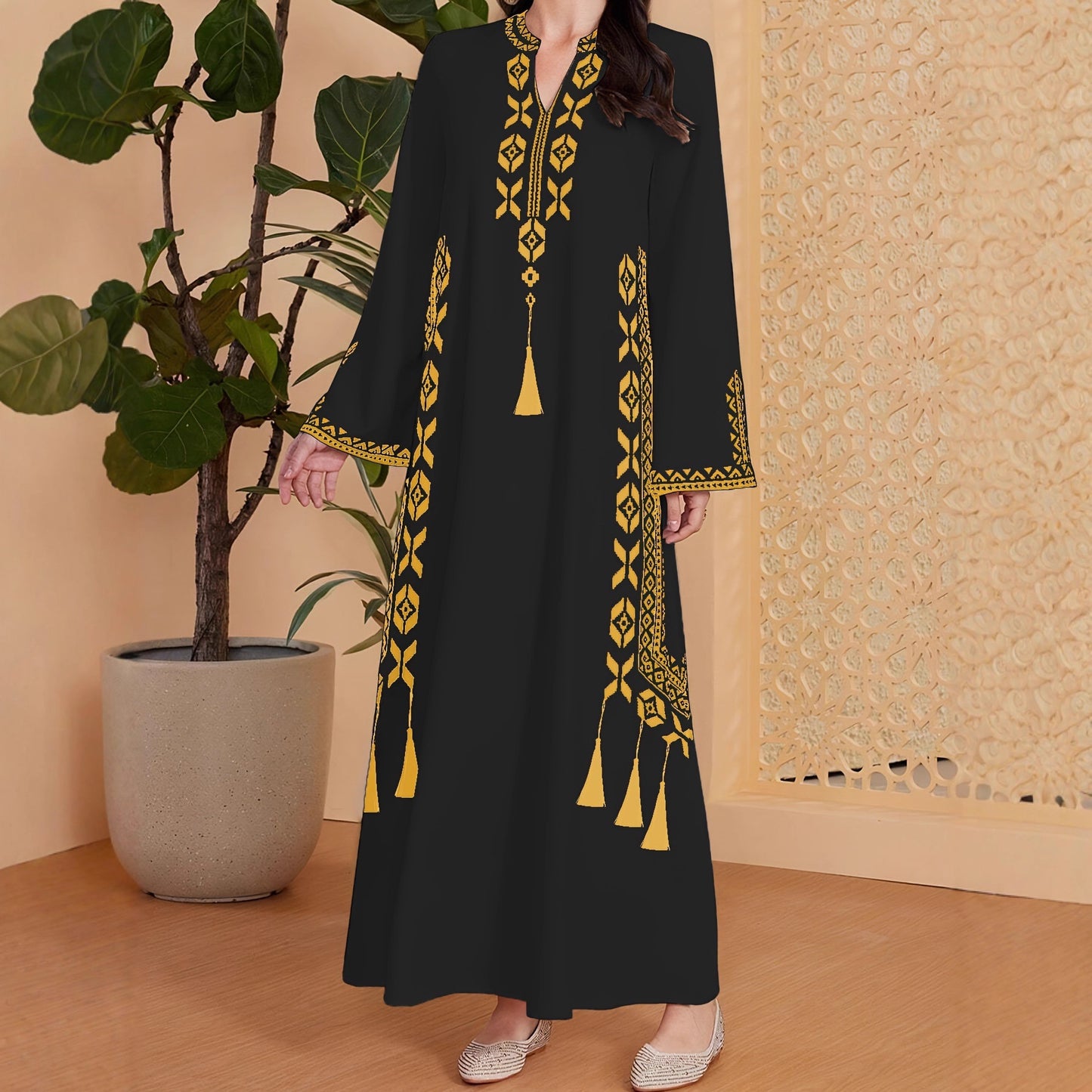 Robe caftan pour femmes avec un design brodé artistique et un élégant décolleté en V Chic und Stil